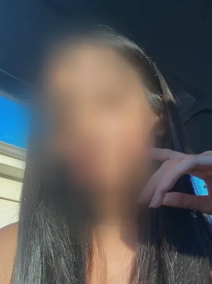 Anna, 20