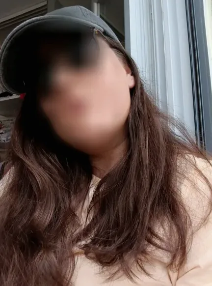 Cynthia, 32