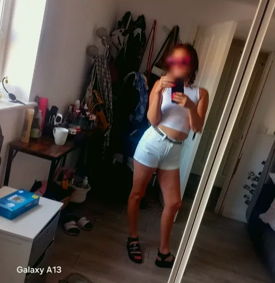 Daphne, 39