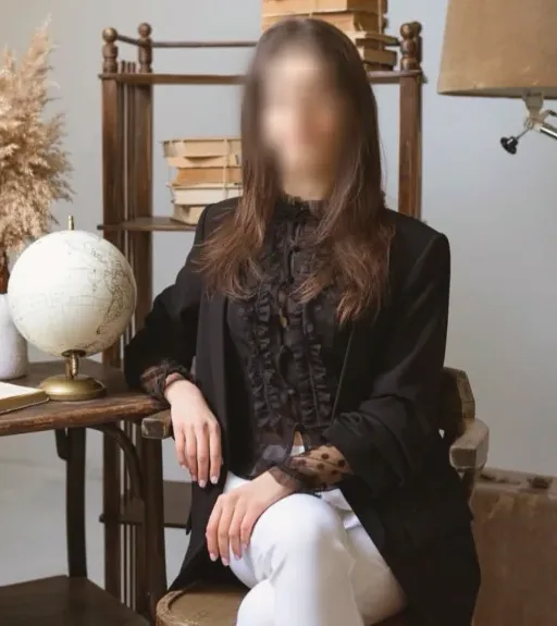Elin, 31