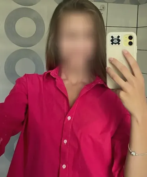 Fenna, 27