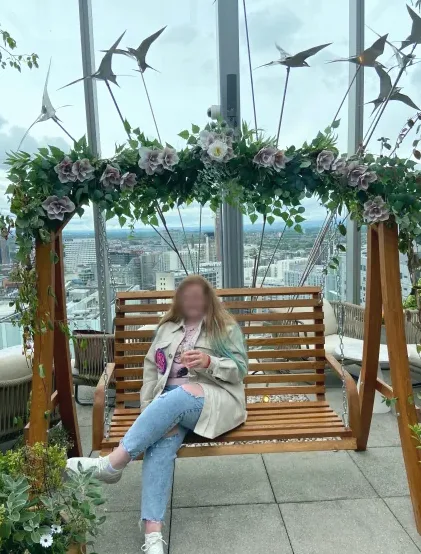 Lieke, 25