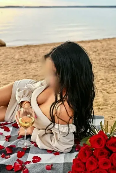Merve, 35