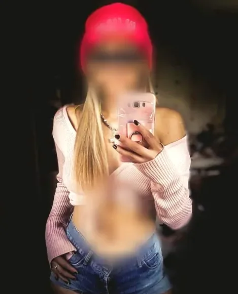 Sabine, 36
