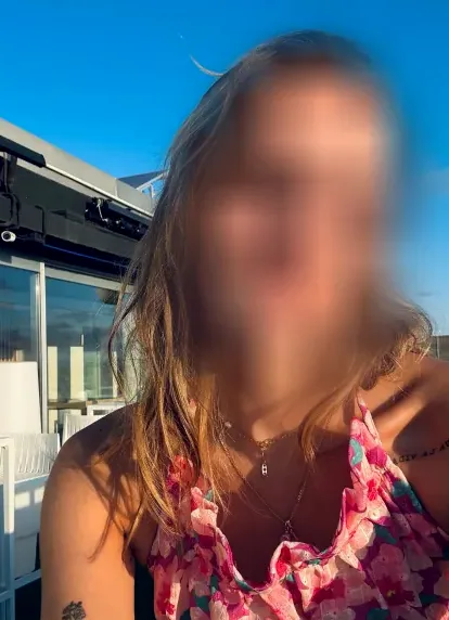 Sara, 29