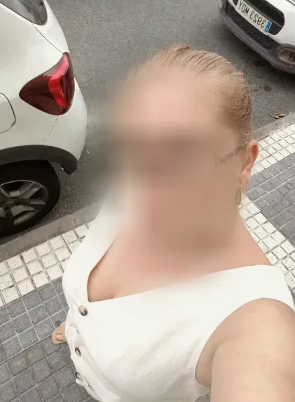 Sofia, 38
