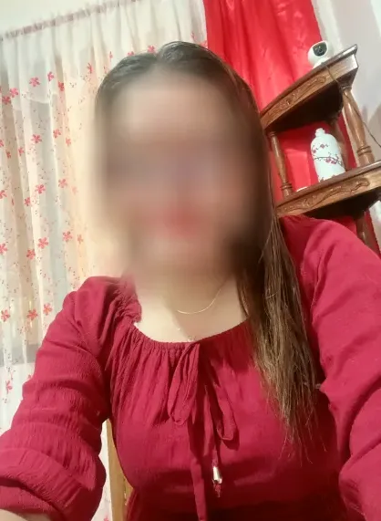 Soukaina, 38