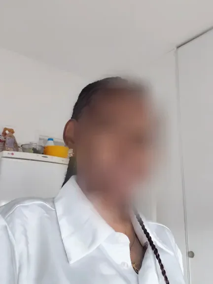 Tess, 34